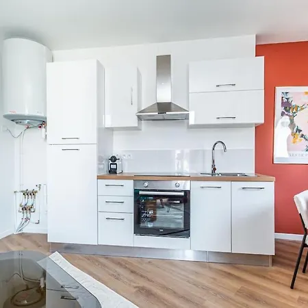 Colore A 5 Minutes De Paris